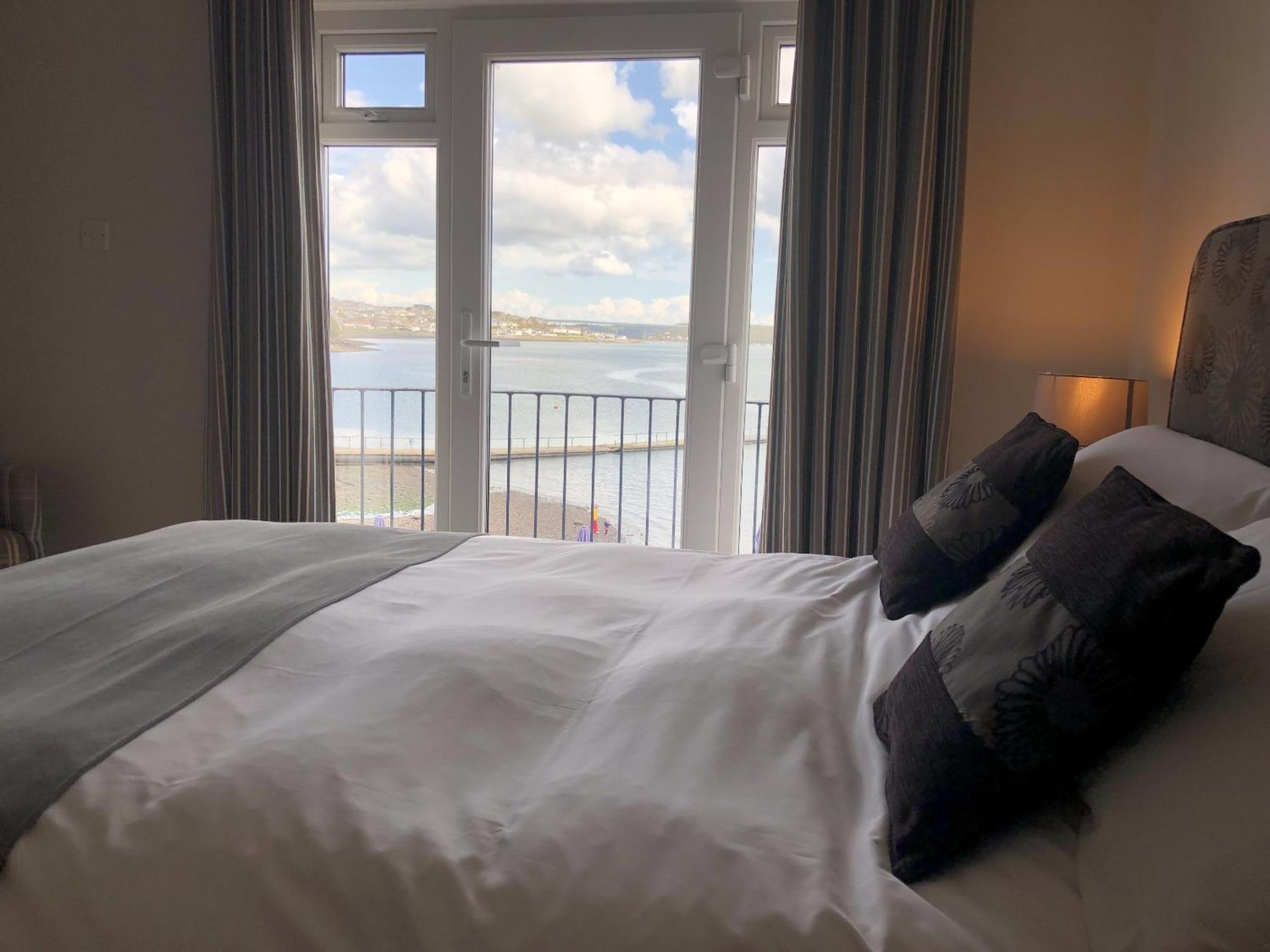 Ferry House Inn Milford Haven Δωμάτιο φωτογραφία