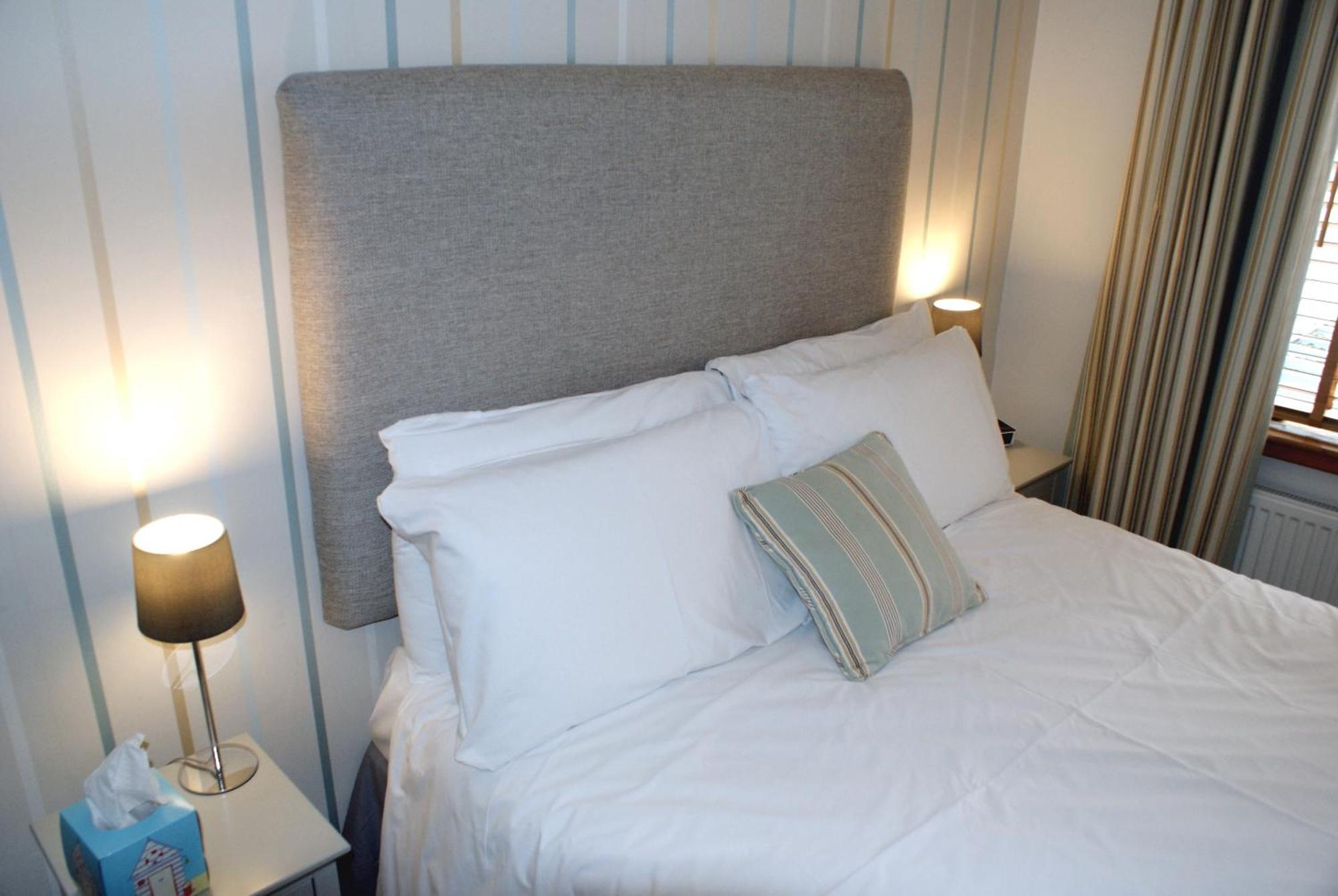 Ferry House Inn Milford Haven Δωμάτιο φωτογραφία